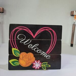 Heart and Floral Welcome Sign